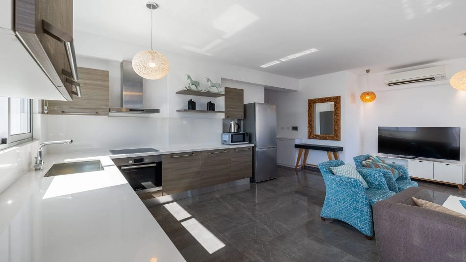 Penthouse de luxe de 100 m2 dans le quartier prestigieux de Néapolis à Limassol