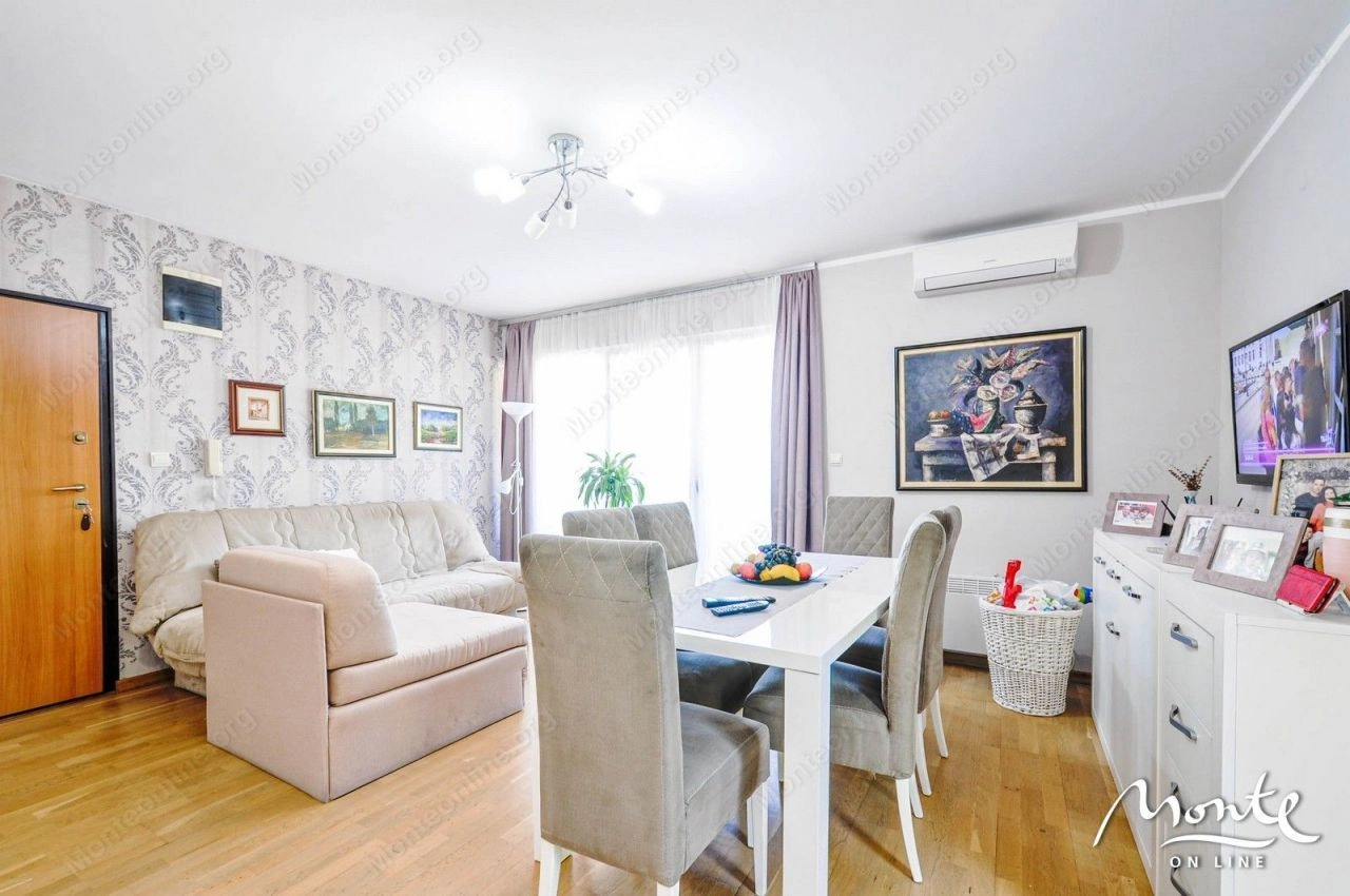 Купите квартиру в Тивате за 130 тыс. € ✅ недвижимость в Черногории