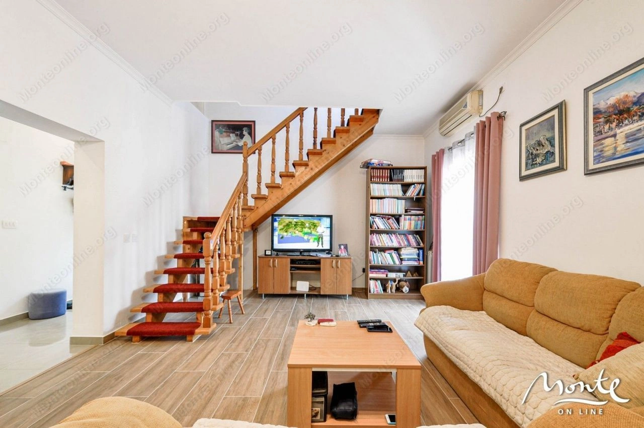 اشترِ شقة في تيفات بسعر 230 ألف يورو ✅ عقار في مونتينيغرو