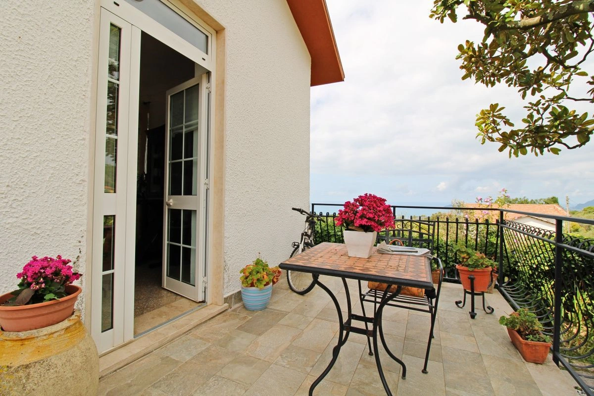 Duplex villa in Lerici with panoramic views of the Bay of Poets, Italy