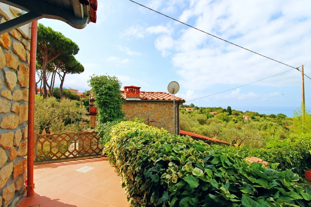 Duplex villa in Lerici with panoramic views of the Bay of Poets, Italy