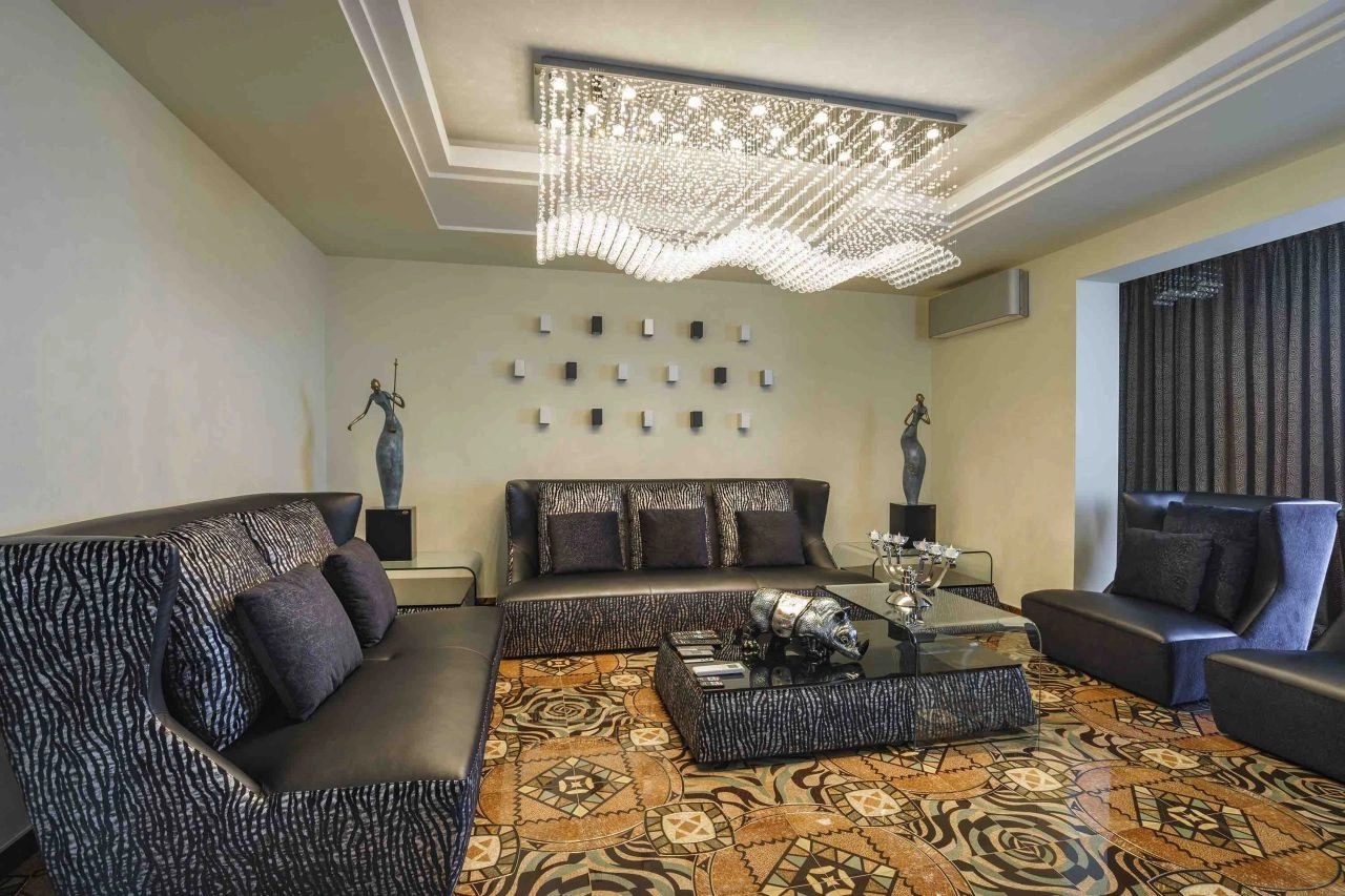 فيلا فاخرة 1034 م² مع إطلالات بانورامية على البحر في بودفا