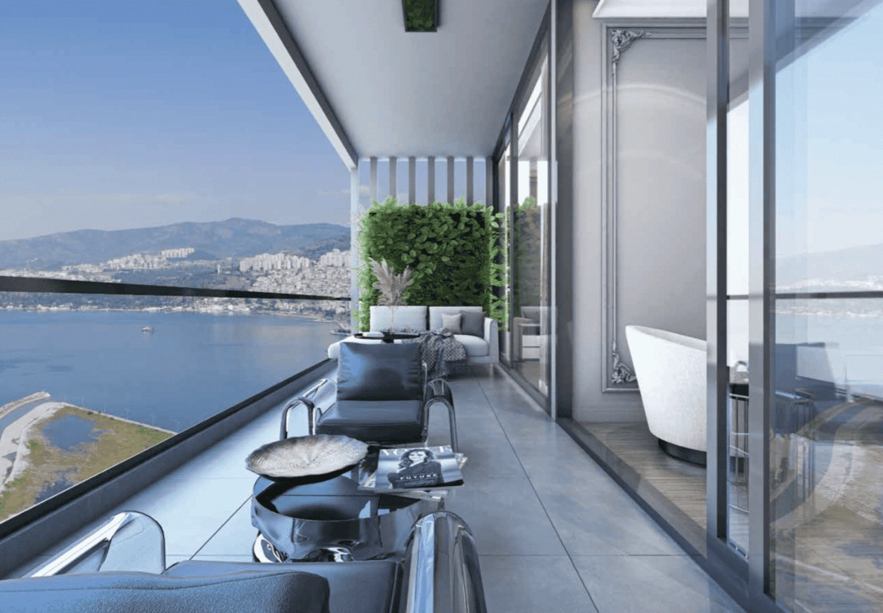 Apartment 3+1 by the sea in Izmir