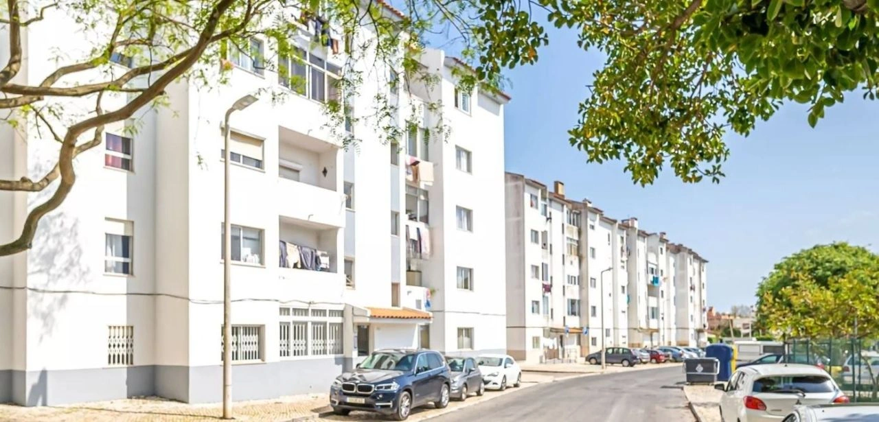 Modern apartment 1+1 with sea view in Cascais, Portugal