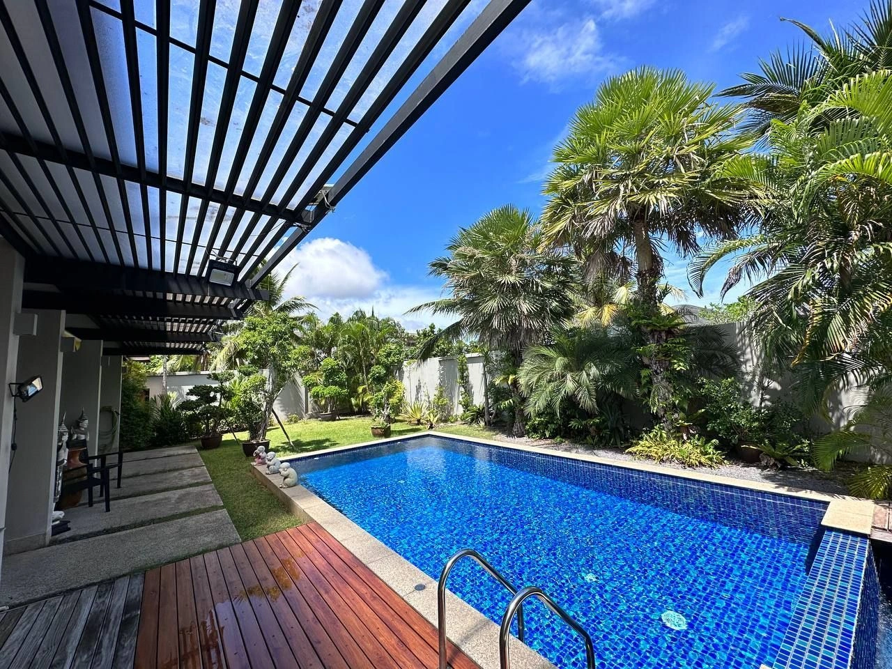 Ready-made villa 239 m2 near Layan beach, Phuket