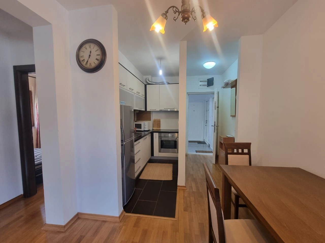 Замечательная квартира 52 м2 в Тивате с видом на море