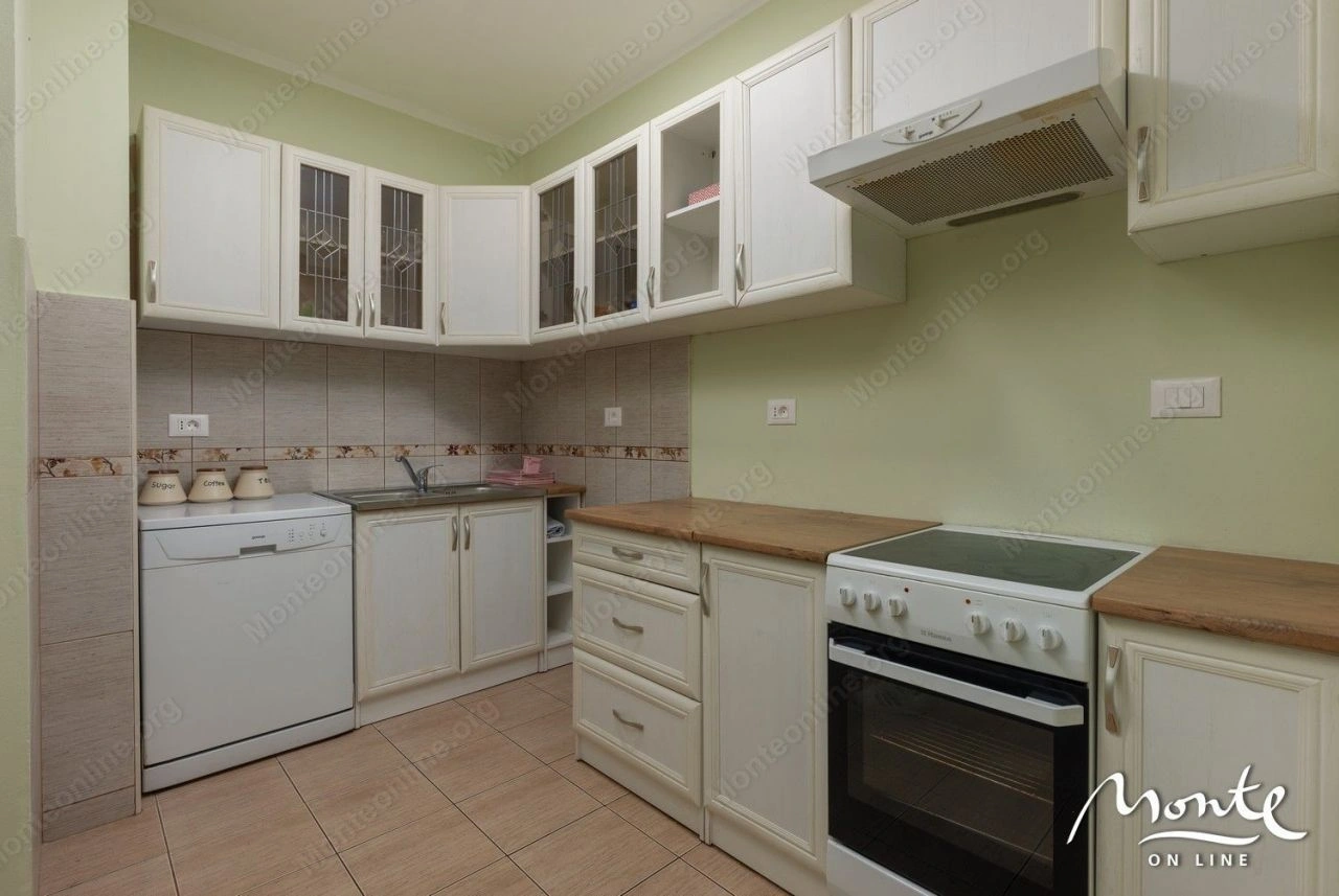 Купите квартиру в Тивате за 230 тыс. € ✅ жильё в Черногории