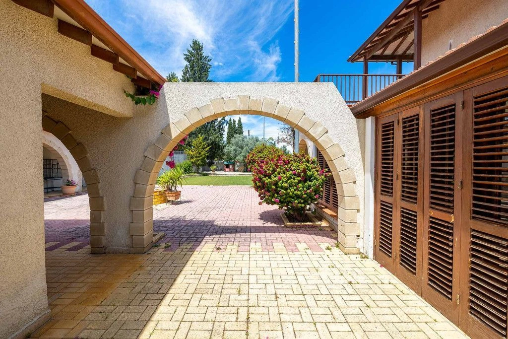 Family villa 760 m2 in Nicosia region