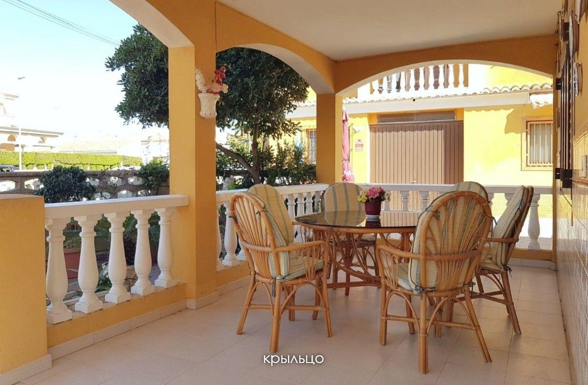 Villa de lujo 5+1 para una gran familia en Valencia