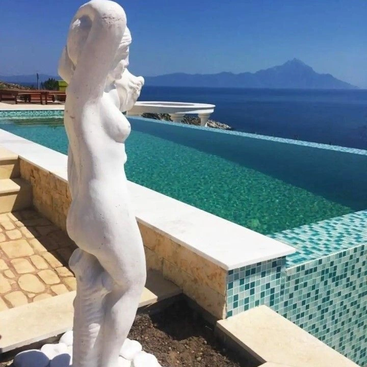 哈尔基季基豪华三层别墅 4+1