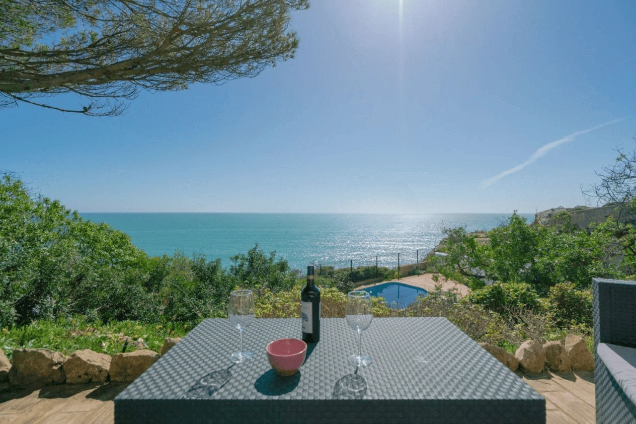 اشترِ فيلا بمساحة 108 م² في كارفسيرو بإطلالة على البحر، البرتغال