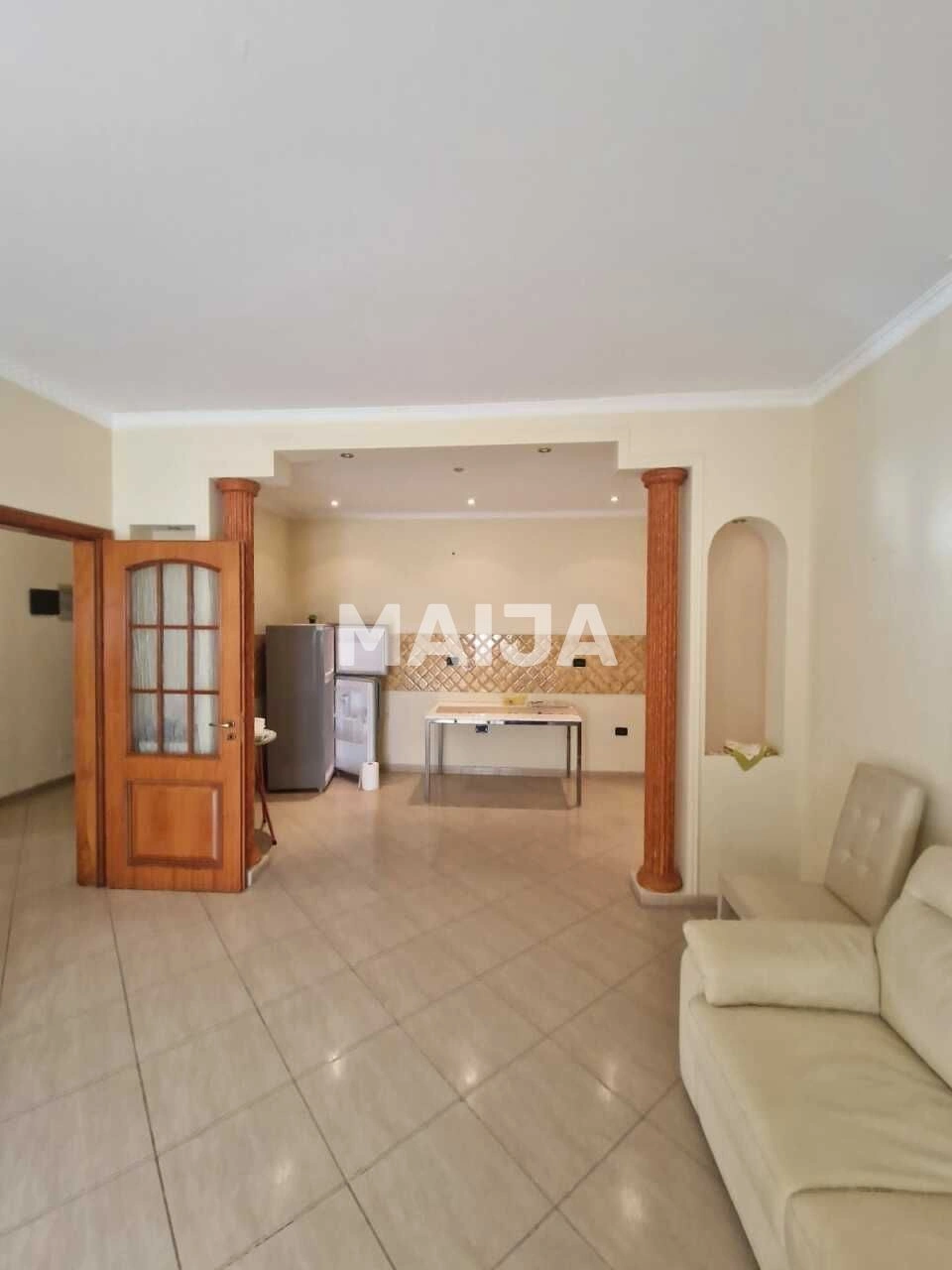 Furnished apartment 102 m2 for living in Vlora