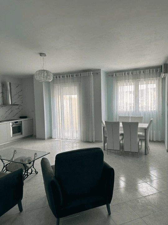 Spacious apartment 113 m2 in Vlora