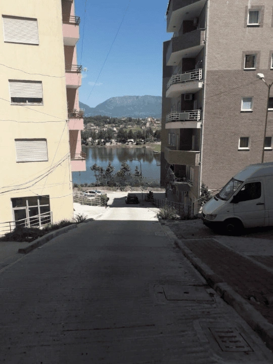 Apartment 87.6 m² in good condition in Tirana