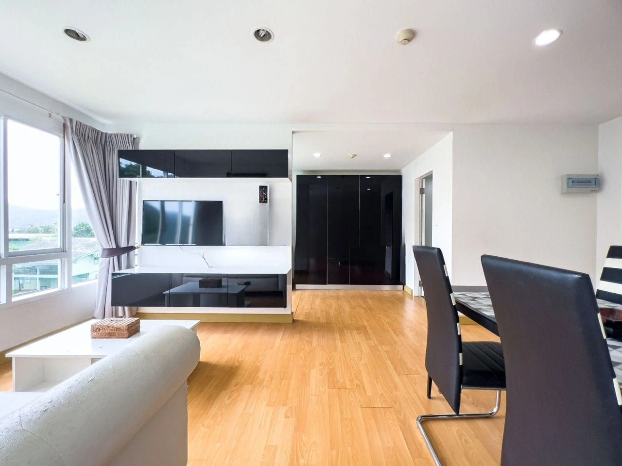 Modern apartment 60 m2 on the island of Phuket