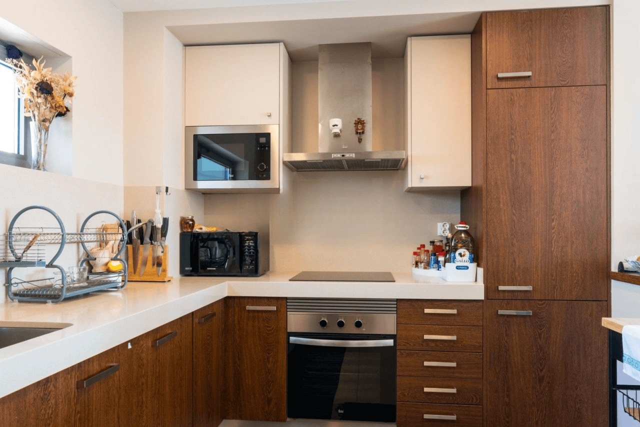 شقة 3+1 مع شرفة وإطلالة على البحر في بورتيماو، البرتغال