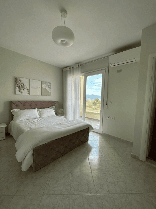 Spacious apartment 113 m2 in Vlora