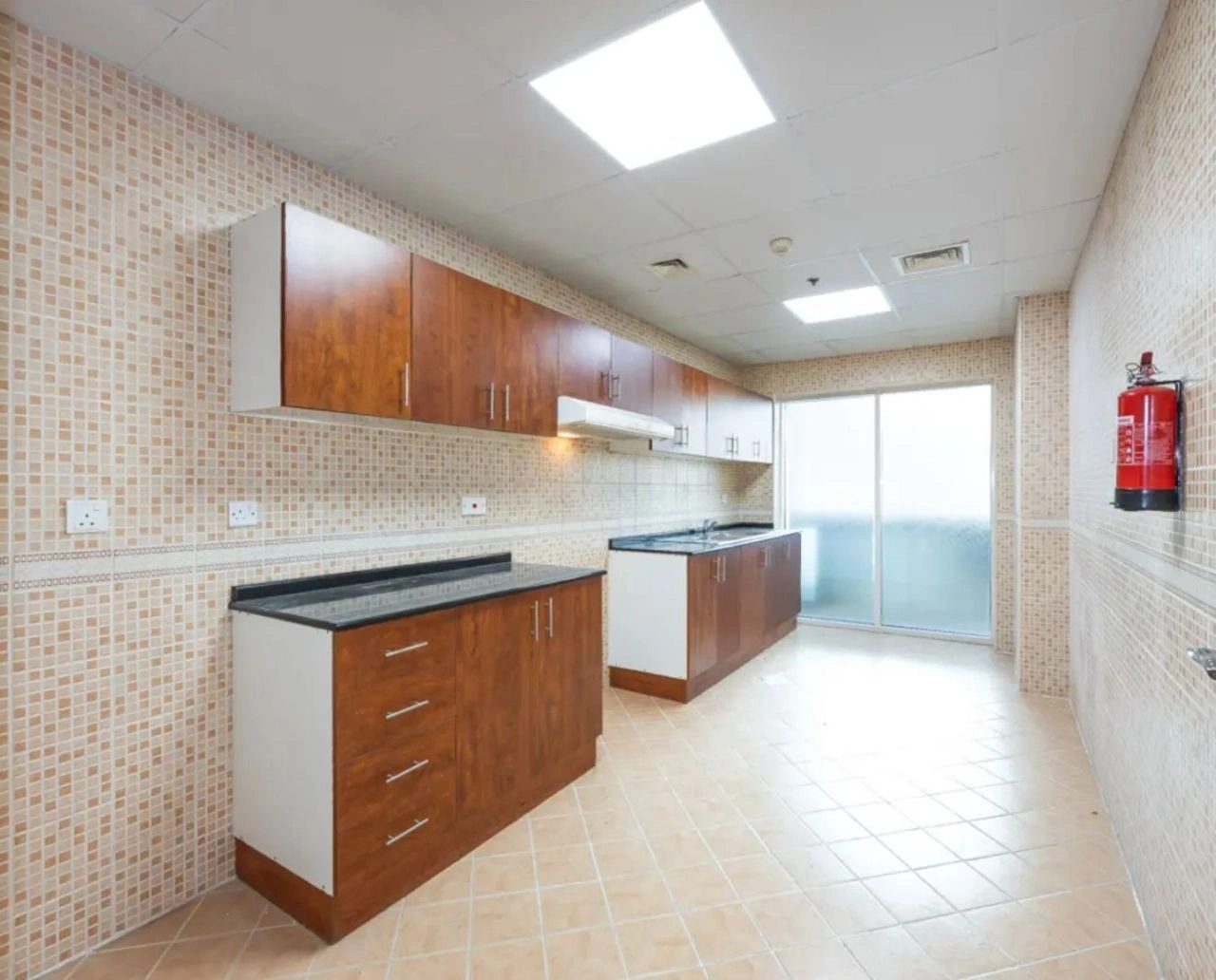 दुबई में प्रशस्त 2+1 अपार्टमेंट