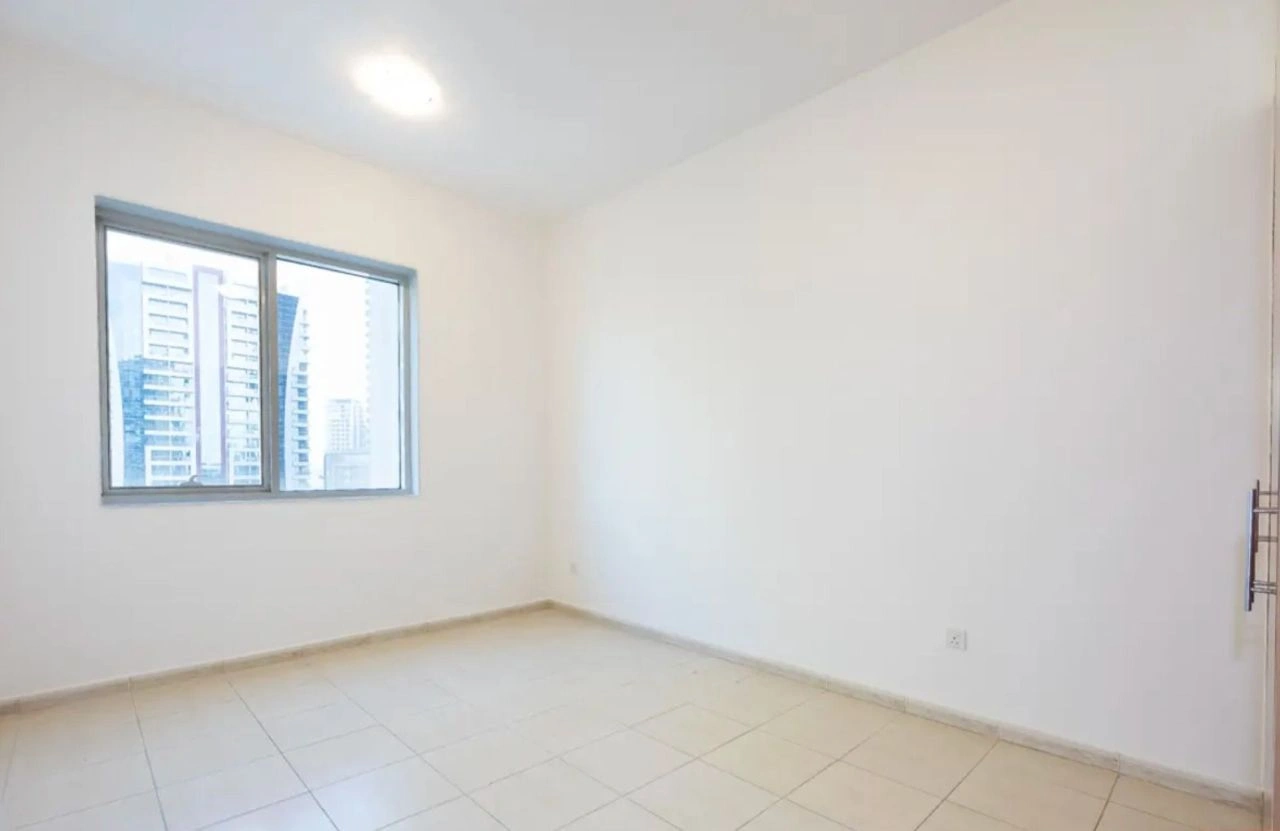 दुबई में प्रशस्त 2+1 अपार्टमेंट