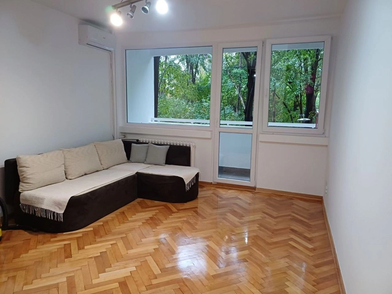 Luminoso apartamento amueblado en una zona prestigiosa de Belgrado - 80,000 €