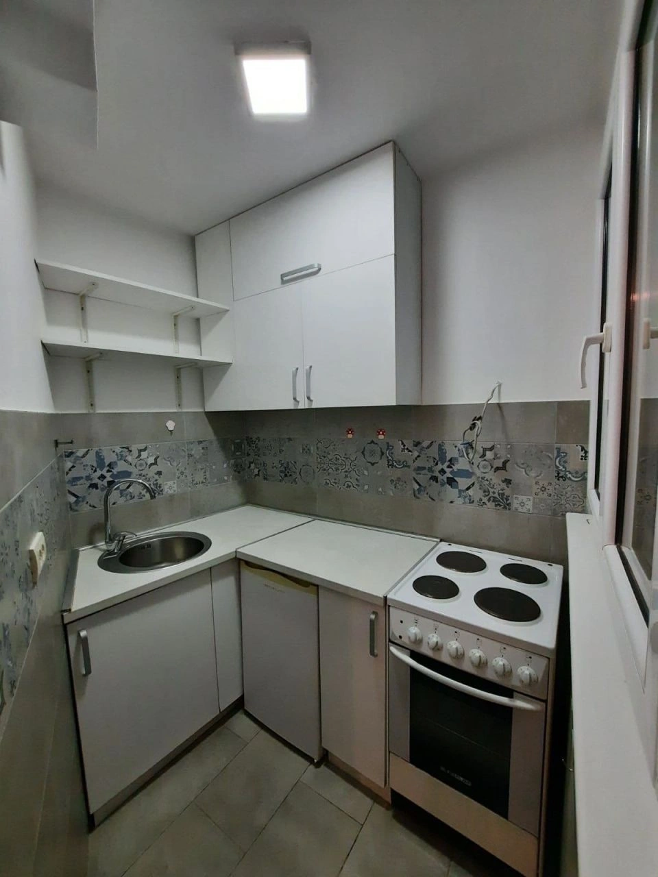 Luminoso apartamento amueblado en una zona prestigiosa de Belgrado - 80,000 €