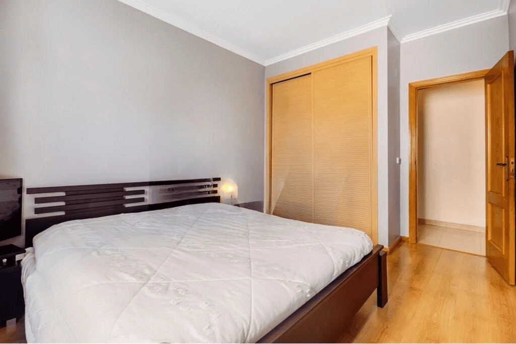 شقة 3+1 بمسبح خارجي في بارييرو، البرتغال