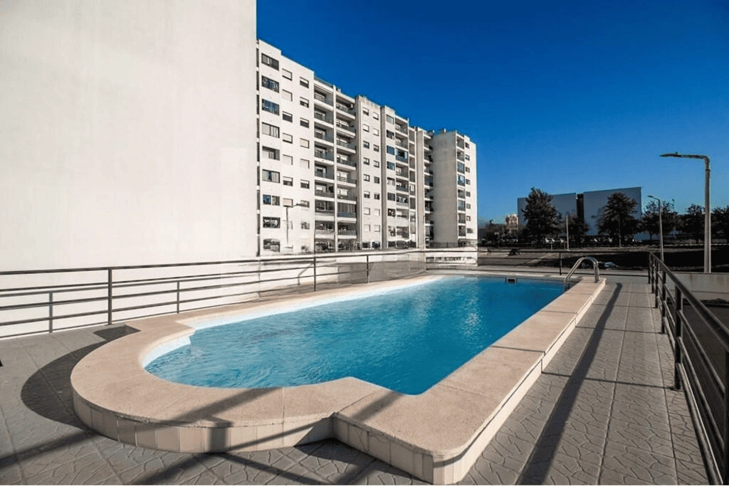 شقة 3+1 بمسبح خارجي في بارييرو، البرتغال