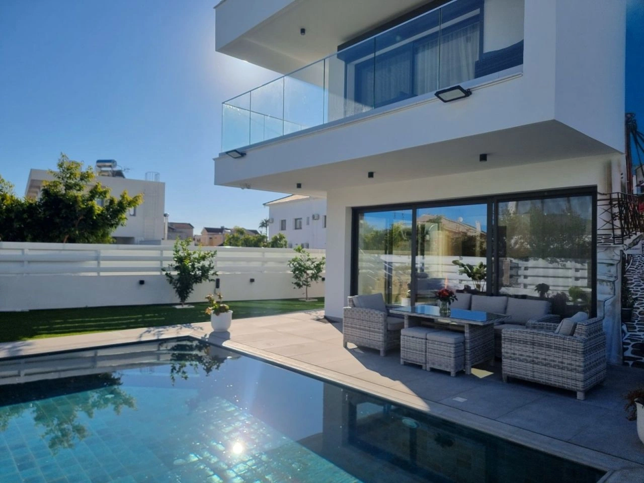 Magnificent villa 265 m2 in Larnaca