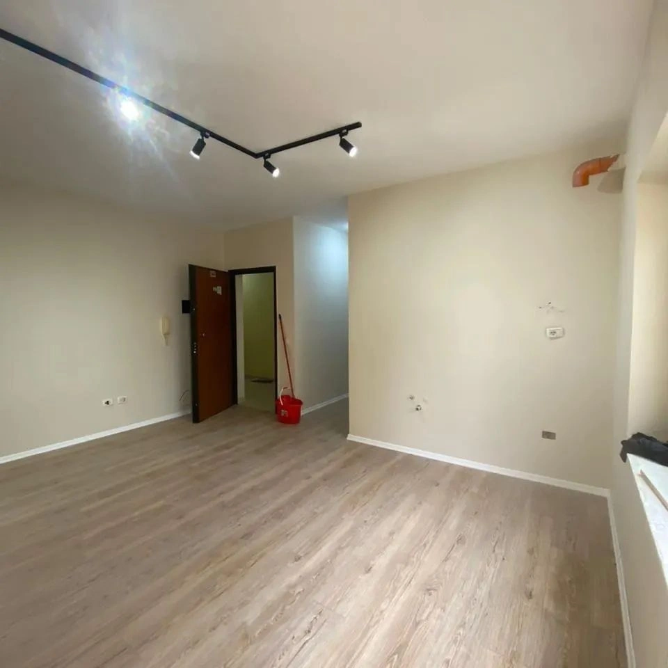 Bright apartment 44 m² in Durres