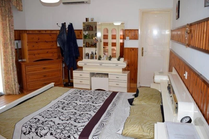 Spacious bungalow 320 m2 in Larnaca