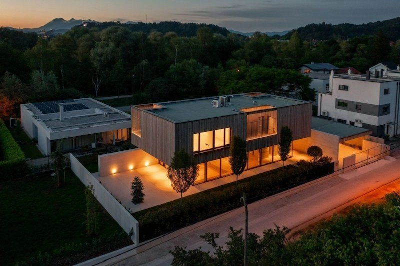 Villa 4+1 en la prestigiosa zona de Trnovo en Ljubljana