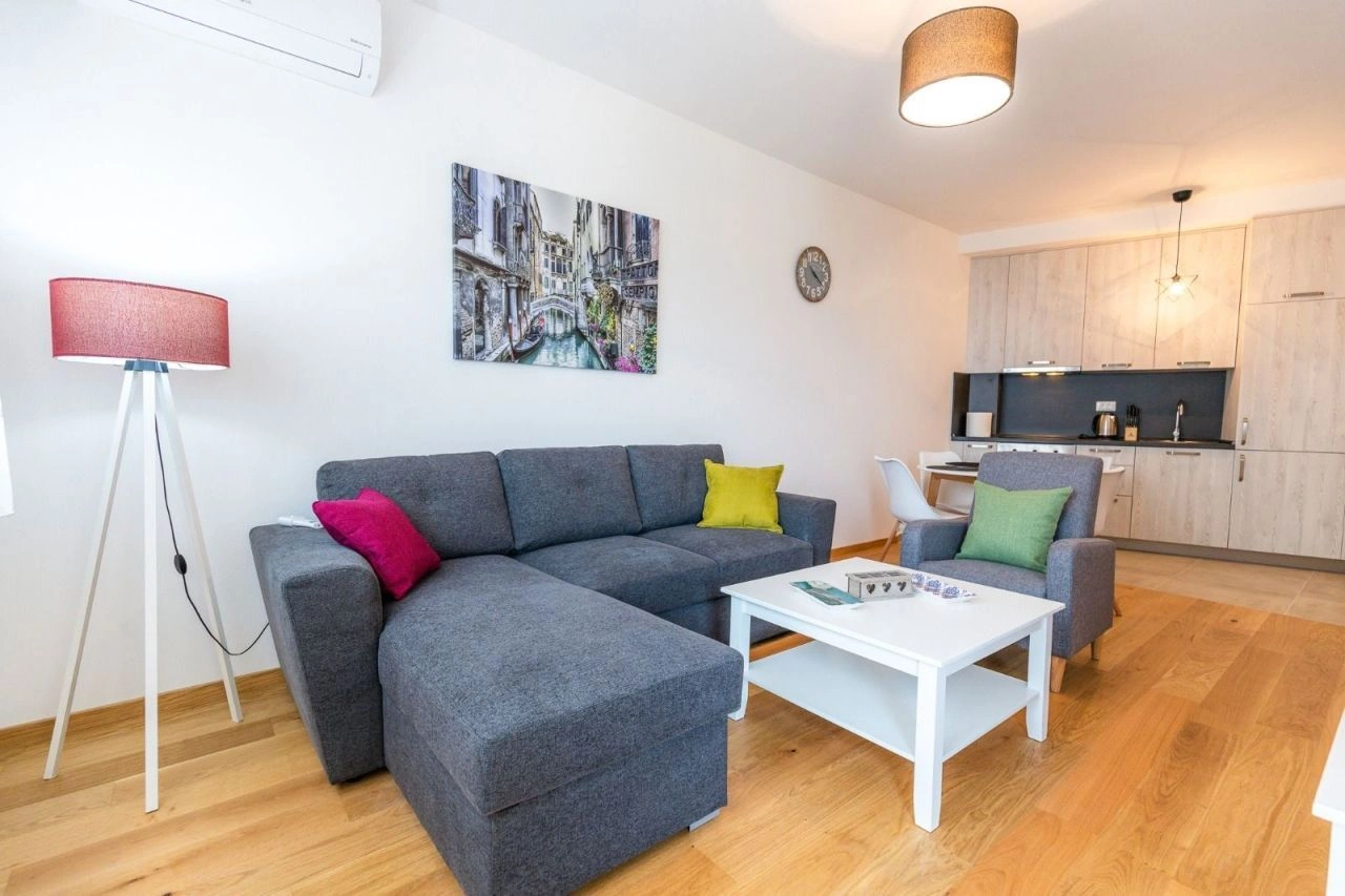 اشترِ منزلاً في بودفا مقابل 128 ألف يورو ✅ عقارات في مونتينيغرو