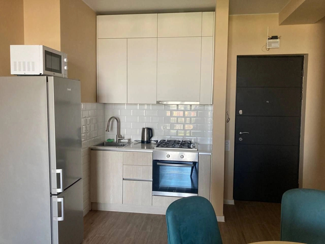 Stilvolle 55 m2 Wohnung mit Blick auf die Umgebung in Tbilisi