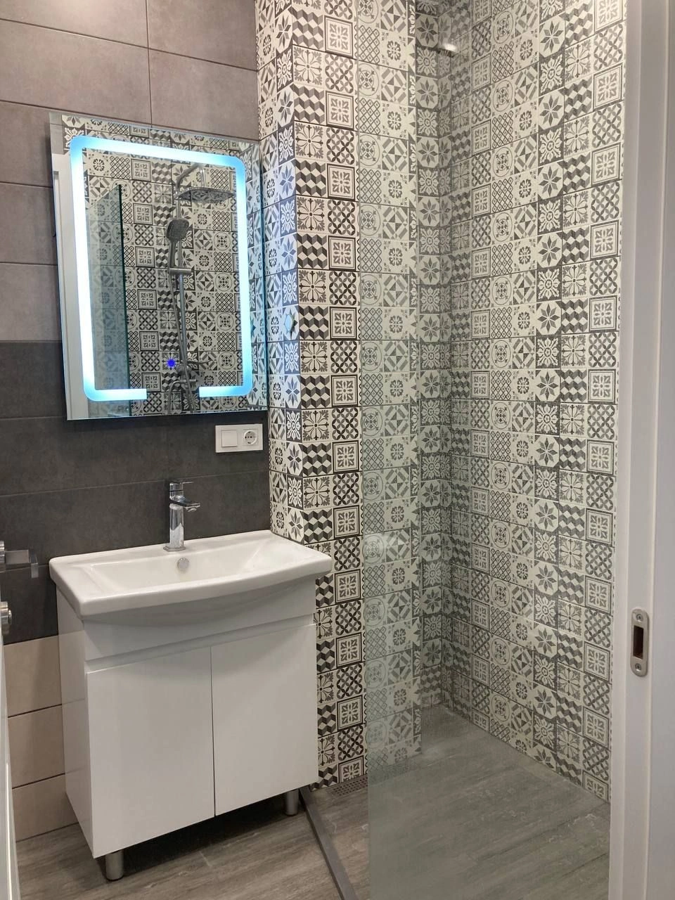 Attractive 1+1 apartments near metro in Tbilisi