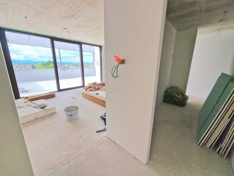 Ático 3+1 con arquitectura moderna en Ljubljana