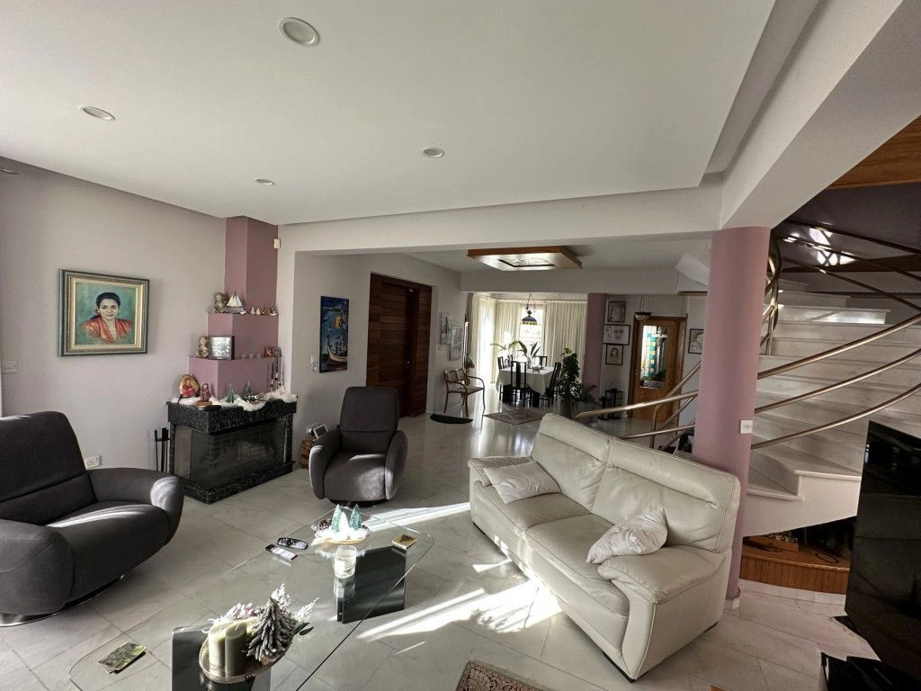 Villa spacieuse de 320 m2 à Larnaca