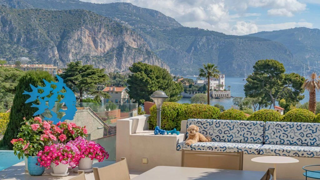 Saint-Jean-Cap-Ferrat'ın doğu tarafında 2+1 Daire