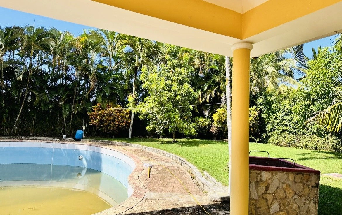 Вилла в охраняемом комплексе Сосуа с садом и бассейном, Республика Доминикана