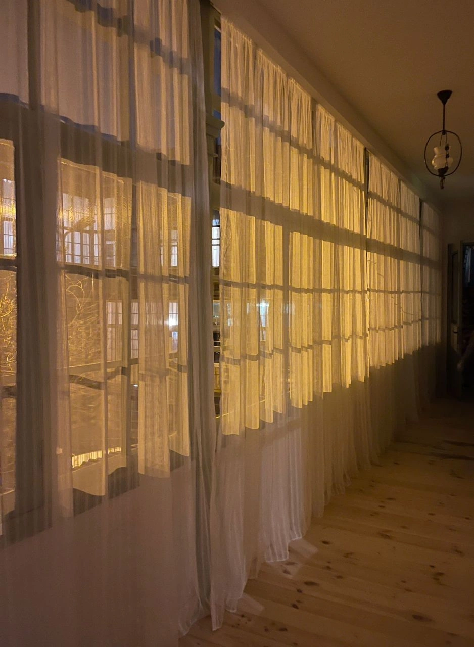 Apartamento 2+1 en el patio italiano de Tiflis, Georgia