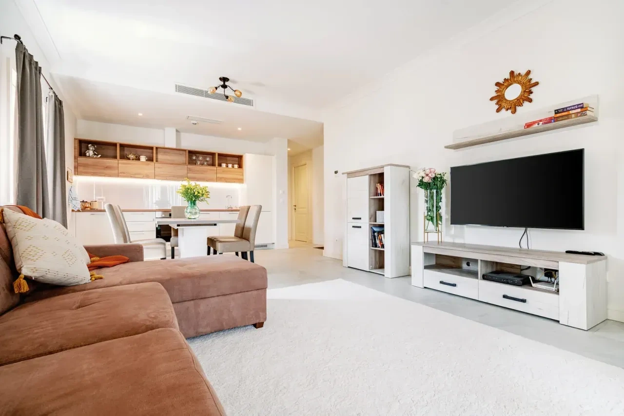 Schöne Wohnung 85 m² in Tivat mit Meerblick