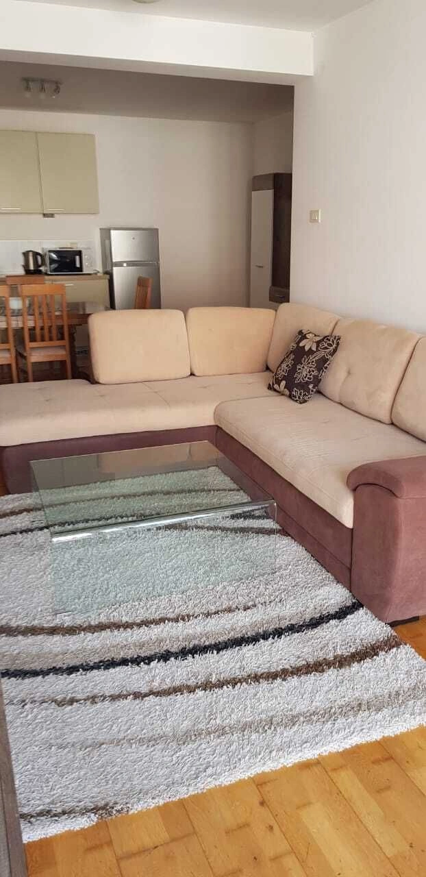 شقة 67 م2 في مجمع حديث مع مسبح في بودفا