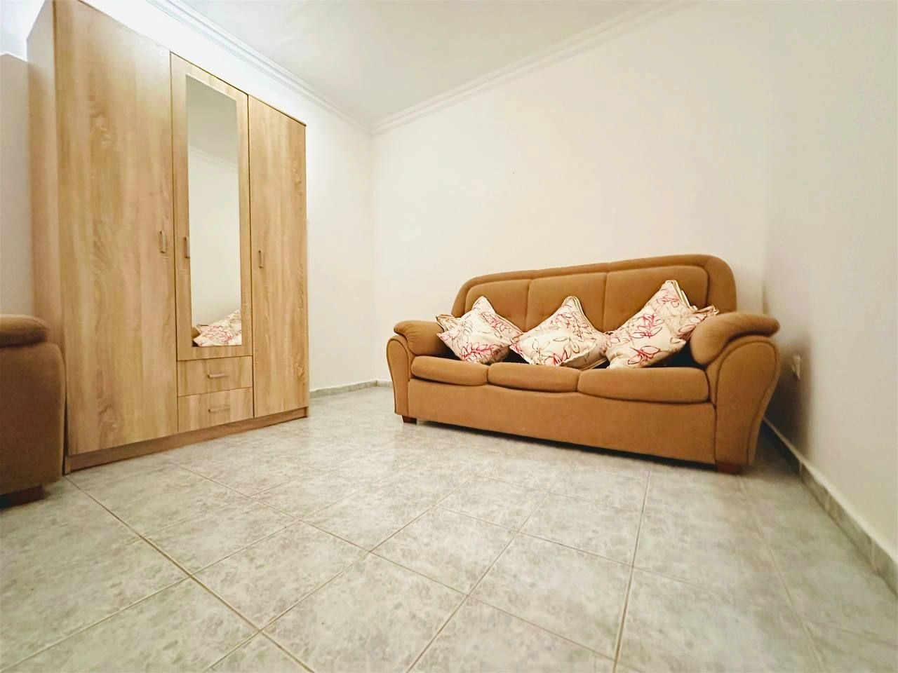 اشترِ شقة في بودفا بسعر 75 ألف يورو ✅ سكن ميسور التكلفة في مونتينيغرو