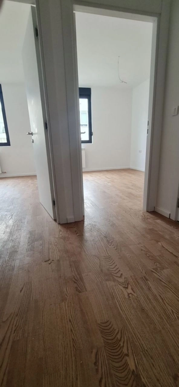 Apartamento de dos habitaciones en una nueva zona de Belgrado - 126 000 €