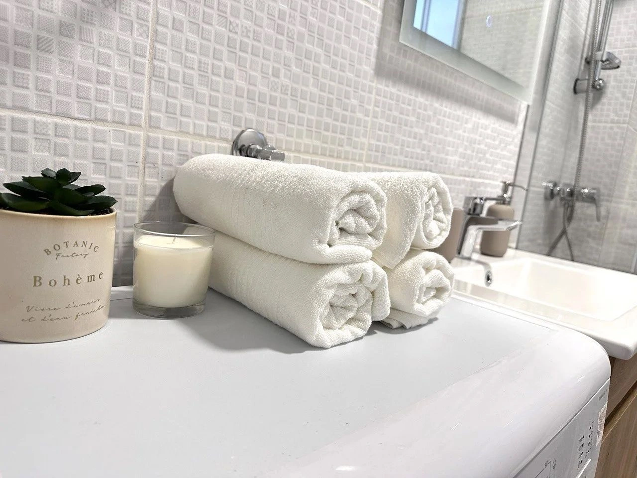 Уютная квартира 1+1 с видом на море в Будве