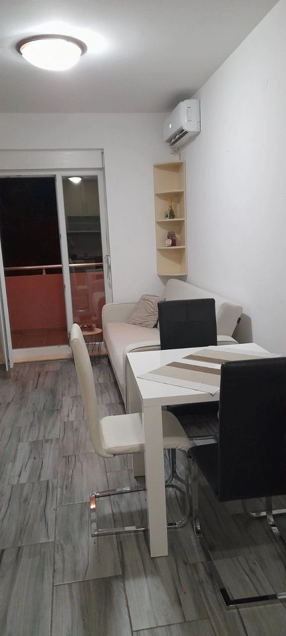 Appartement 1+1 avec excellent microclimat à Budva