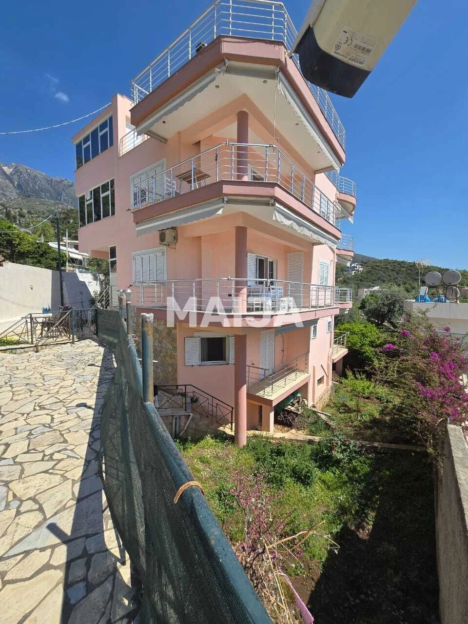 Luxury house 450 m2 in Vlora region