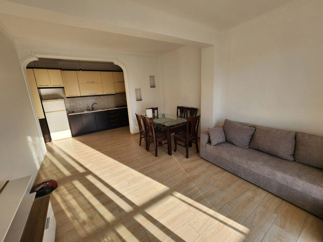 Bright apartment 65 m² in Durres