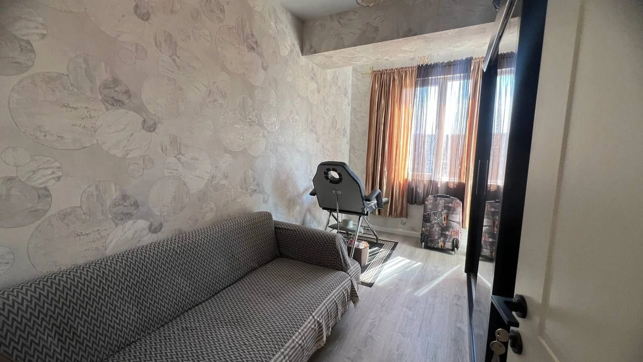 Квартира 2+1 с видом в тихом районе Тбилиси