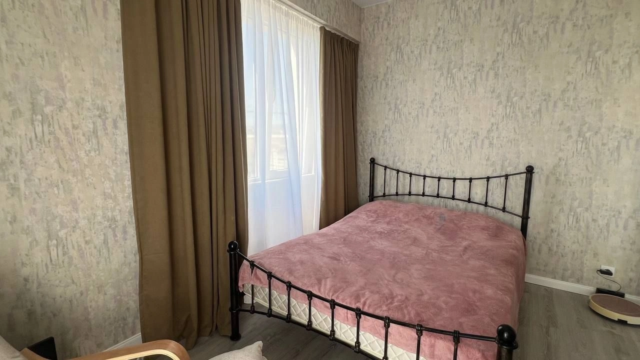 Квартира 2+1 с видом в тихом районе Тбилиси