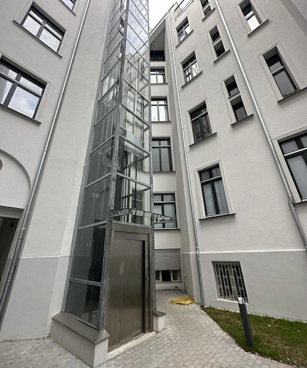 Appartement dans une maison historique pour 1 500 k € à Berlin ✅ VelesClub Int.